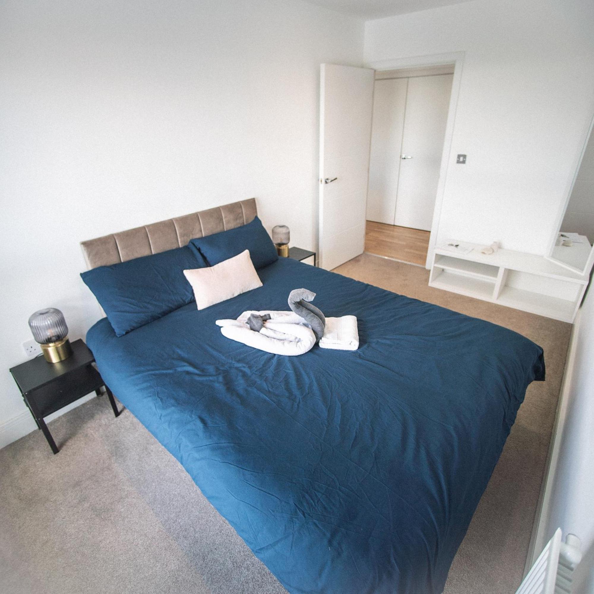 Stunning Riverside View Apartment, Near Canary Wharf & O2 Лондон Экстерьер фото